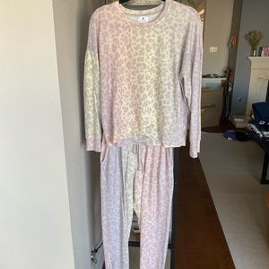 Sundry leopard sweatpants